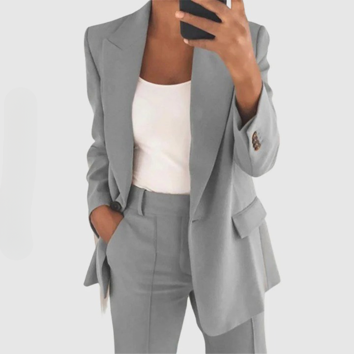 Tweedelig Dames Pak met Blazer en Broek – Getailleerde Pasvorm