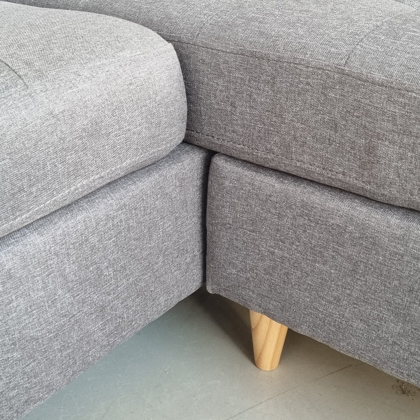 Lulu - Rechtsomkeerbare en linksomkeerbare grijze chaise longue bank - L: 215 x D: 82 x H: 78 cm