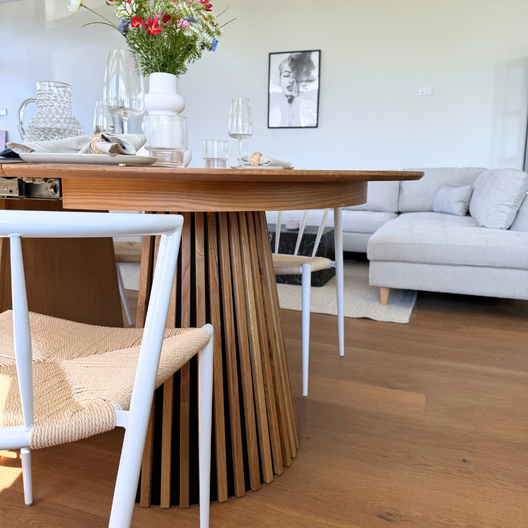Lewis - Rond eettafel met lamellen in eikenfineer met uittrekfunctie 150/190/230 CM - inclusief 2 verlengbladen