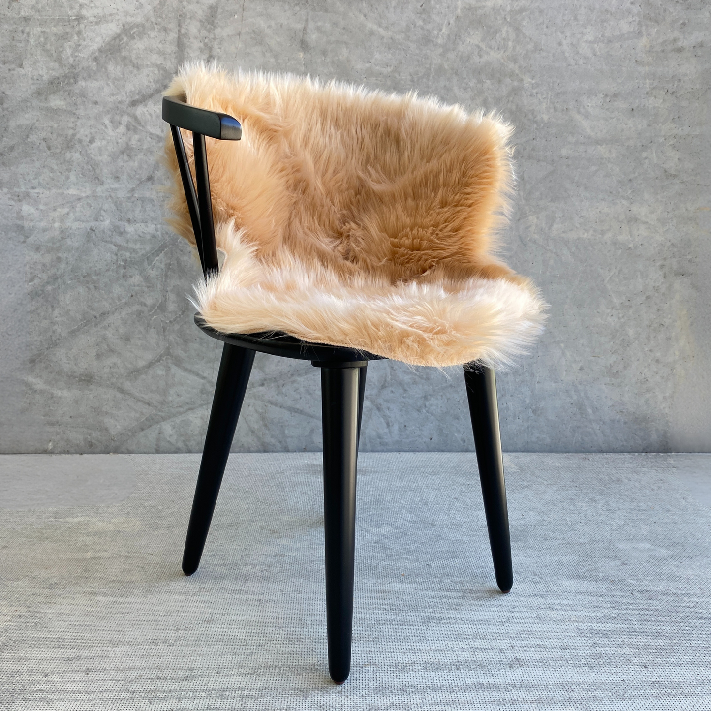 Geïmiteerd langharig lamsvacht in Beige - 65x95cm