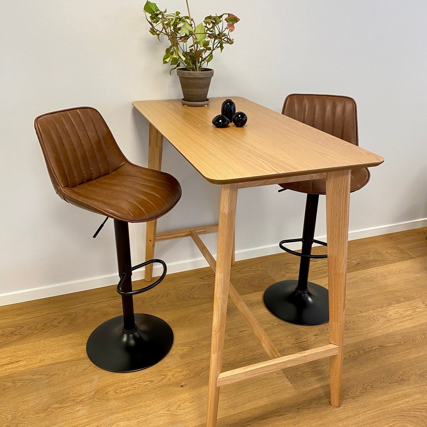 Roxby - Bartafel van gelakt eikenfineer - L: 120 B: 60 H:105 cm