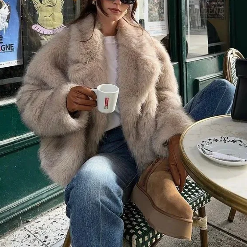 Dames Zachte Winterjas – Elegante Faux Fur Kort Jack